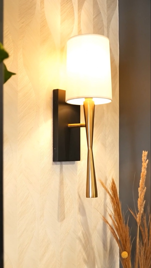 Image of Crystorama Trenton 5.5'' Aged Brass Sconce