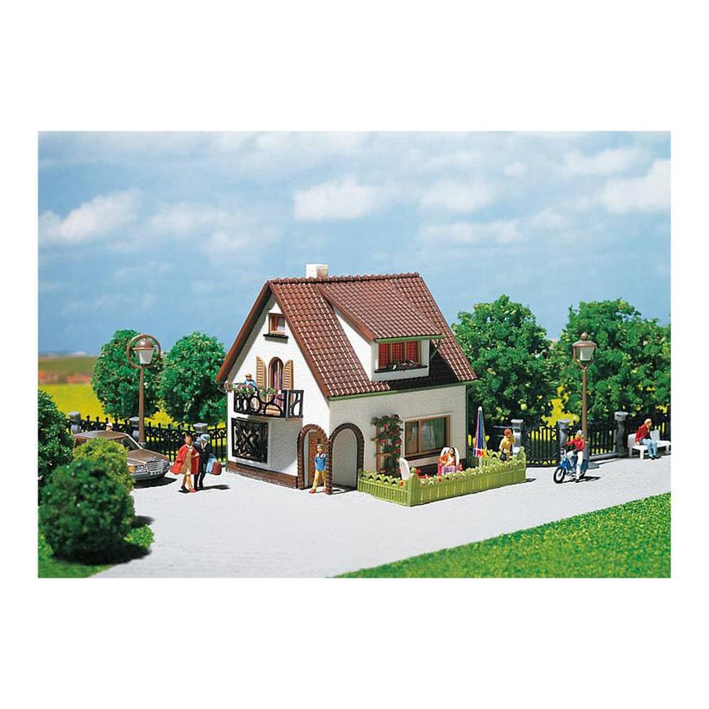 FALLER 130200 - Haus mit Dachgaupe, Weiß, Braun