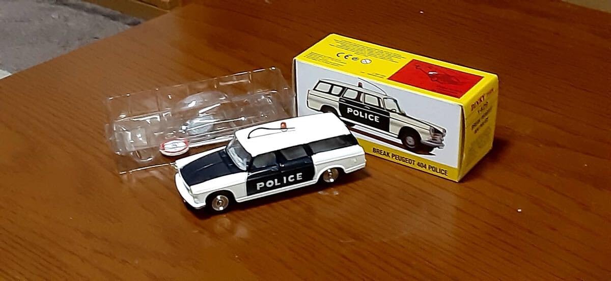 Amazon | DINKY BREAK PEUGEOT 404 POLICE プジョー 404