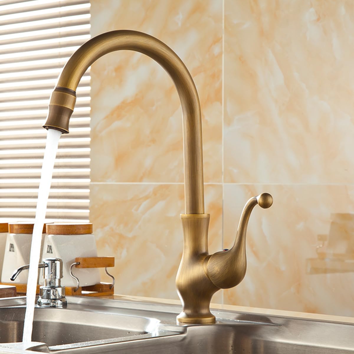 Grifo de cocina (bronce antiguo, monomando de fregadero de cocina, latón retro, grifo mezclador de agua caliente y fría giratorio de 360 °, grifo de lavabo, cuarto de baño, cobre