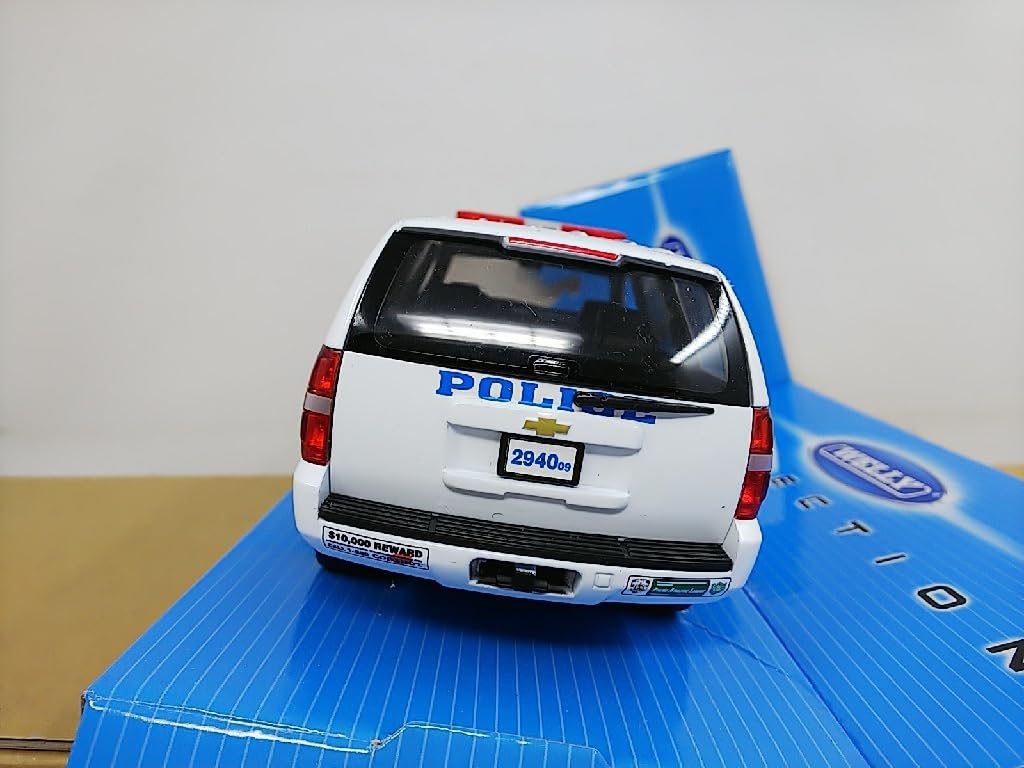 Amazon | □ WELLYウェリー 1/24 2008 CHEVROLET Tahoe シボレー・タホ