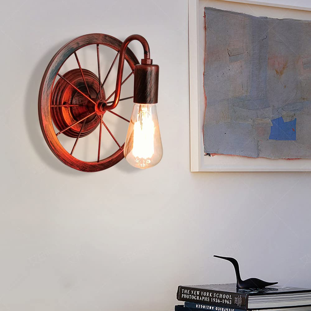 Lámpara de pared rústica tipo rueda para decorar un salón vintage o restaurante acogedor