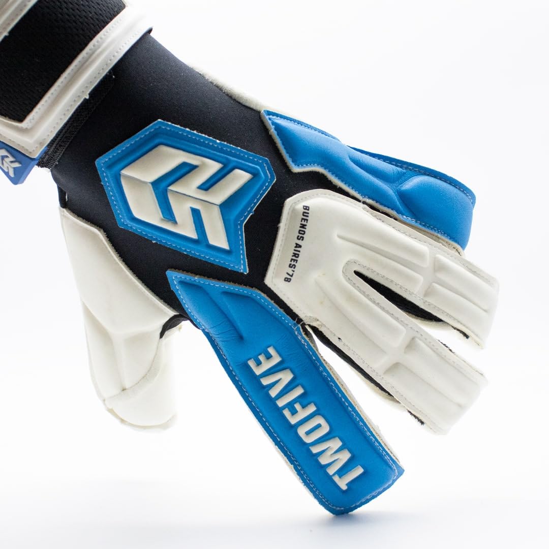 TWOFIVE - Buenos Aires'78 Pro – Adulto/Unisex – Palma Pro GigaGrip – Corte ErgoRoll – Guantes Profesionales – Guantes Resistentes de Partido