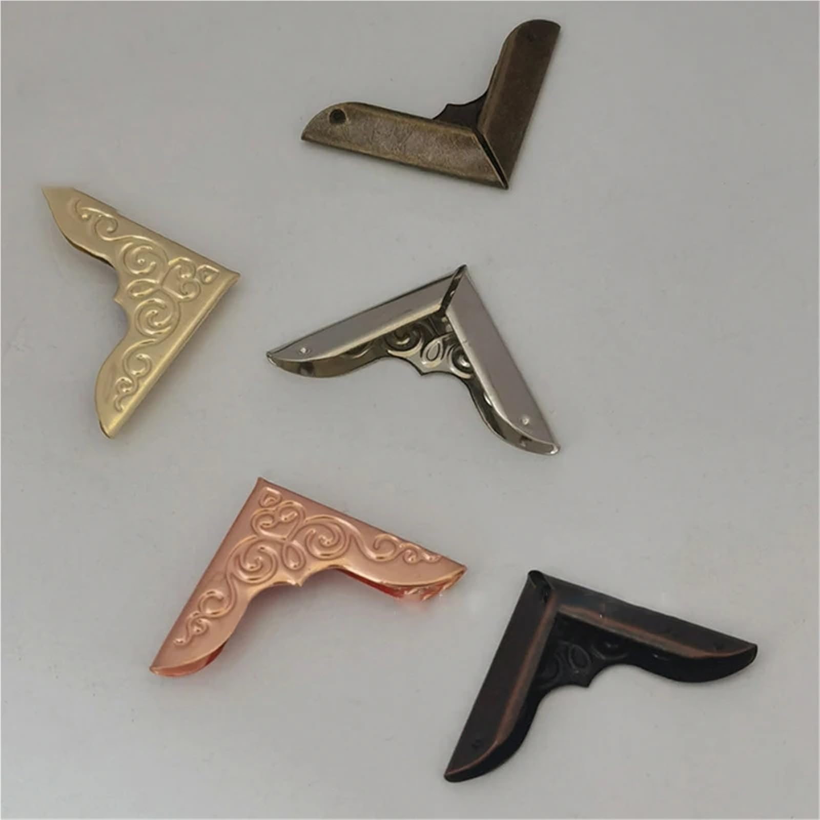 Angoli per foto, 200 pezzi, 23 mm, pratici angoli in metallo bronzo, per album di ritagli, album fai da te, menù, cartelle angolari (23 mm-05)