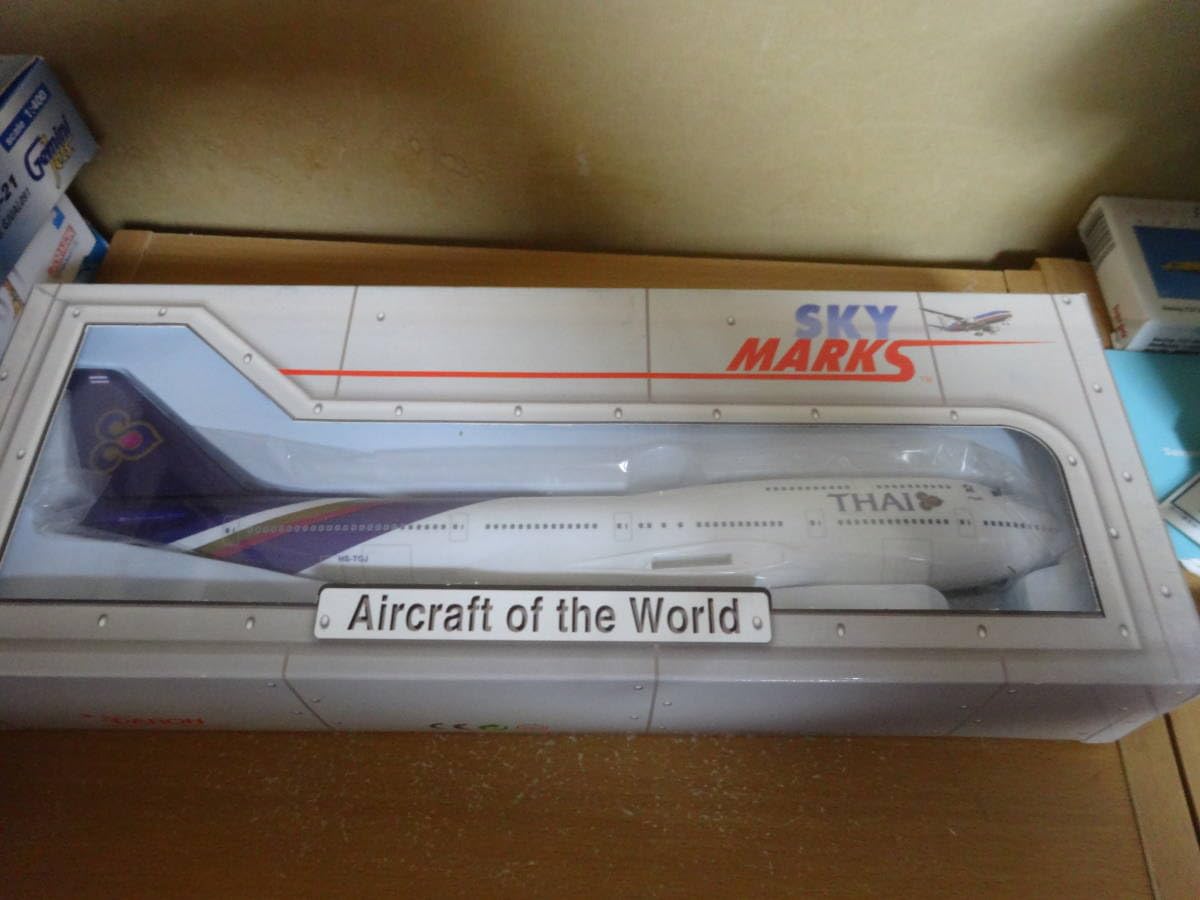 Amazon | 1/200 スカイマークス タイ国際航空 747-400