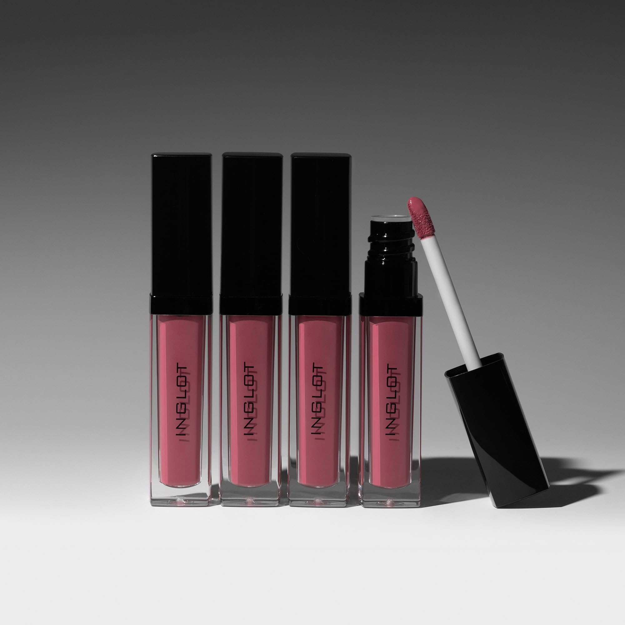 Inglot Rouge à Lèvres Liquide | HD Lip Tint Matte Couvrant | Pour une Finition Mate | Avec Applicateur Eponge | Pigments HD | Sans Parabène | 5,5 ml : 69