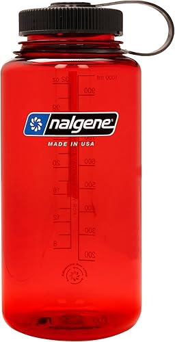 Nalgene Sustain Botella de agua Tritan sin BPA hecha con material derivado del 50 % de residuos de plástico, 946 ml, boca ancha, color rojo
