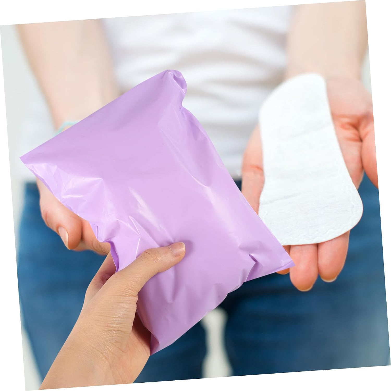 BESTYASH 200pcs Disposal Bags for Menstrual Products Leak Self-Sealing Pouches for Women Tampon and Pad Waste Bags for Girls and Teens