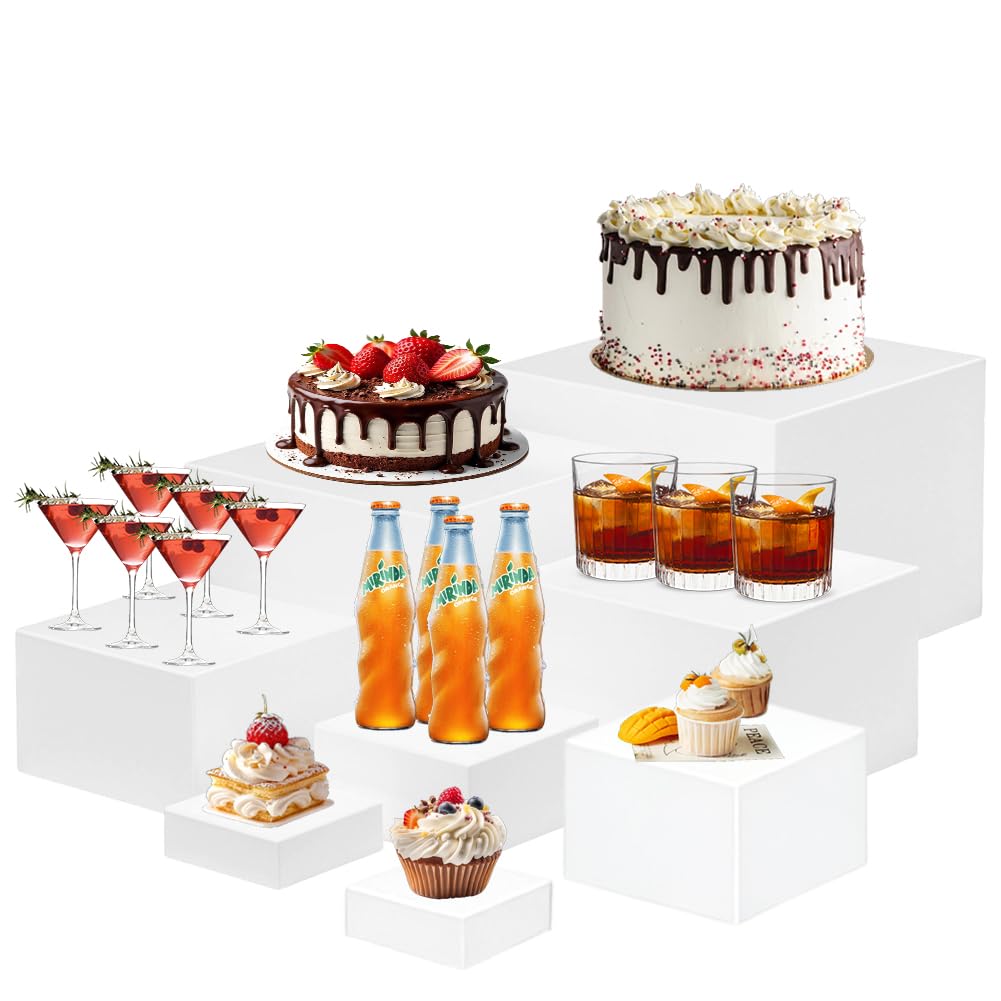 Supports à gâteaux empilables pour sublimer vos tables d'anniversaire