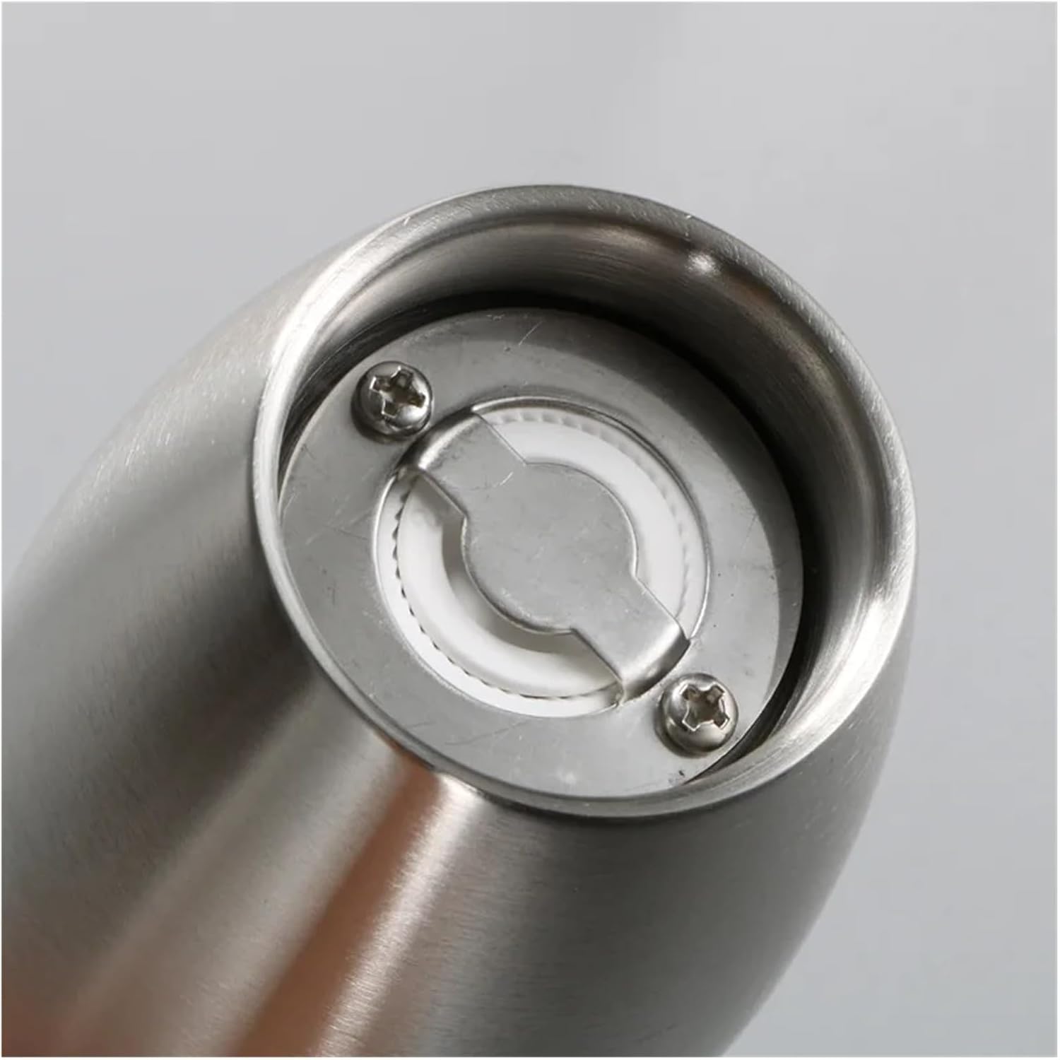 Stainless Steel Salt and Pepper Grinder Bowling style Pepper Ceramic Core Grinding Western Restaurant Seasoning Bottle(Small Size)