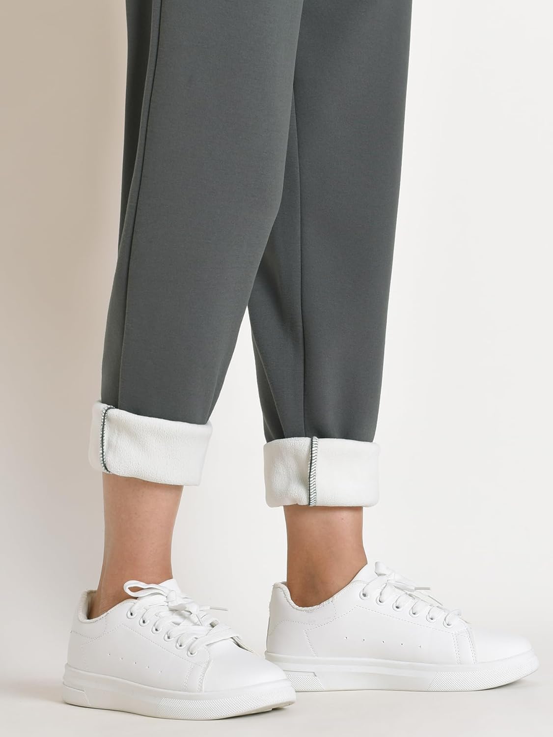 Weintee Women's Petite Fleece Pants Sherpa Lined Sweatpants for Winter - Image 4