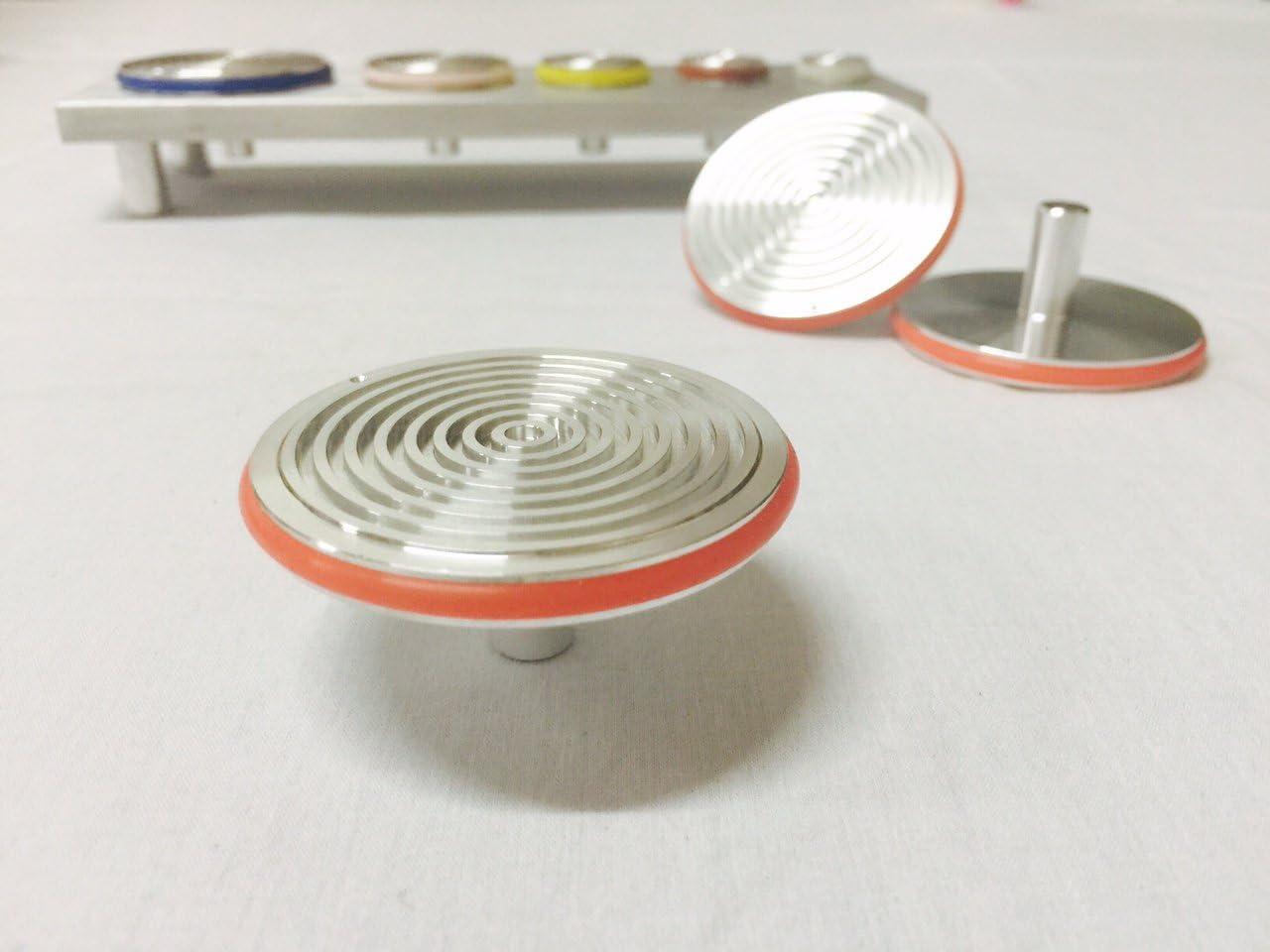 Specimen chuck for cryostat (55-mm diameter; with red or dark purple o-ring; for Leica, Avantik, IEC and Tanner cryostat or similar)