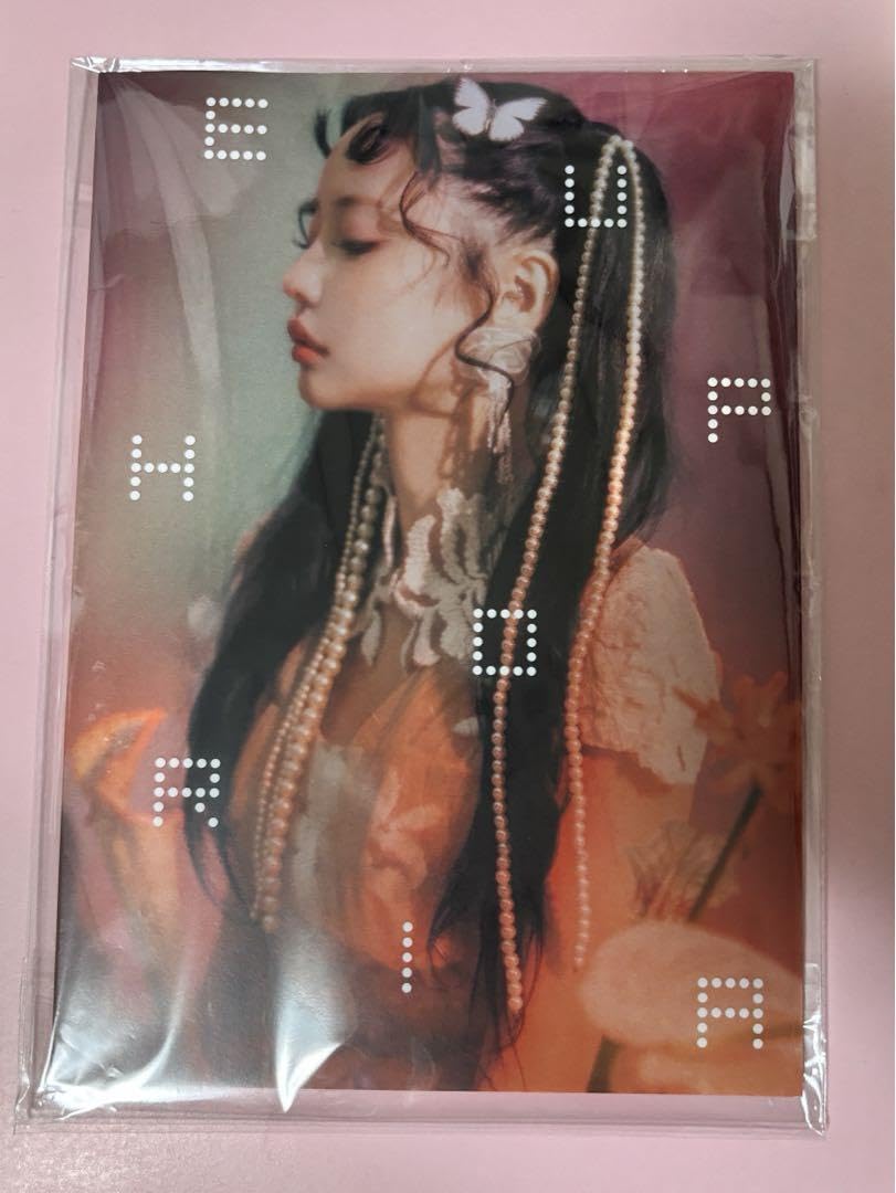 Amazon.co.jp: 中村里砂 zine EUPHORIA 写真集 商 : おもちゃ