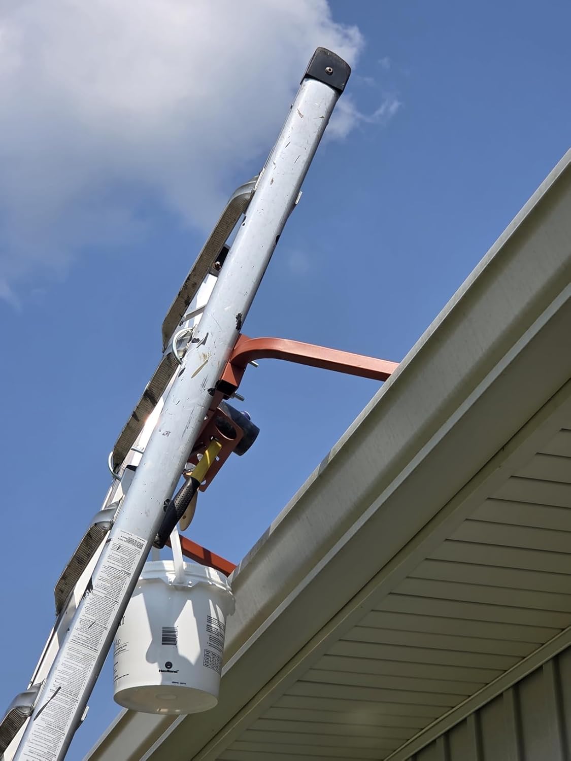 Ladder Stabilizer with Tool Tray & Hook - Heavy Duty Roof Gutter Guard, Universal Ladder Stabilizer for Gutters/Windows, Safe Stabilizer for All Ladder Types