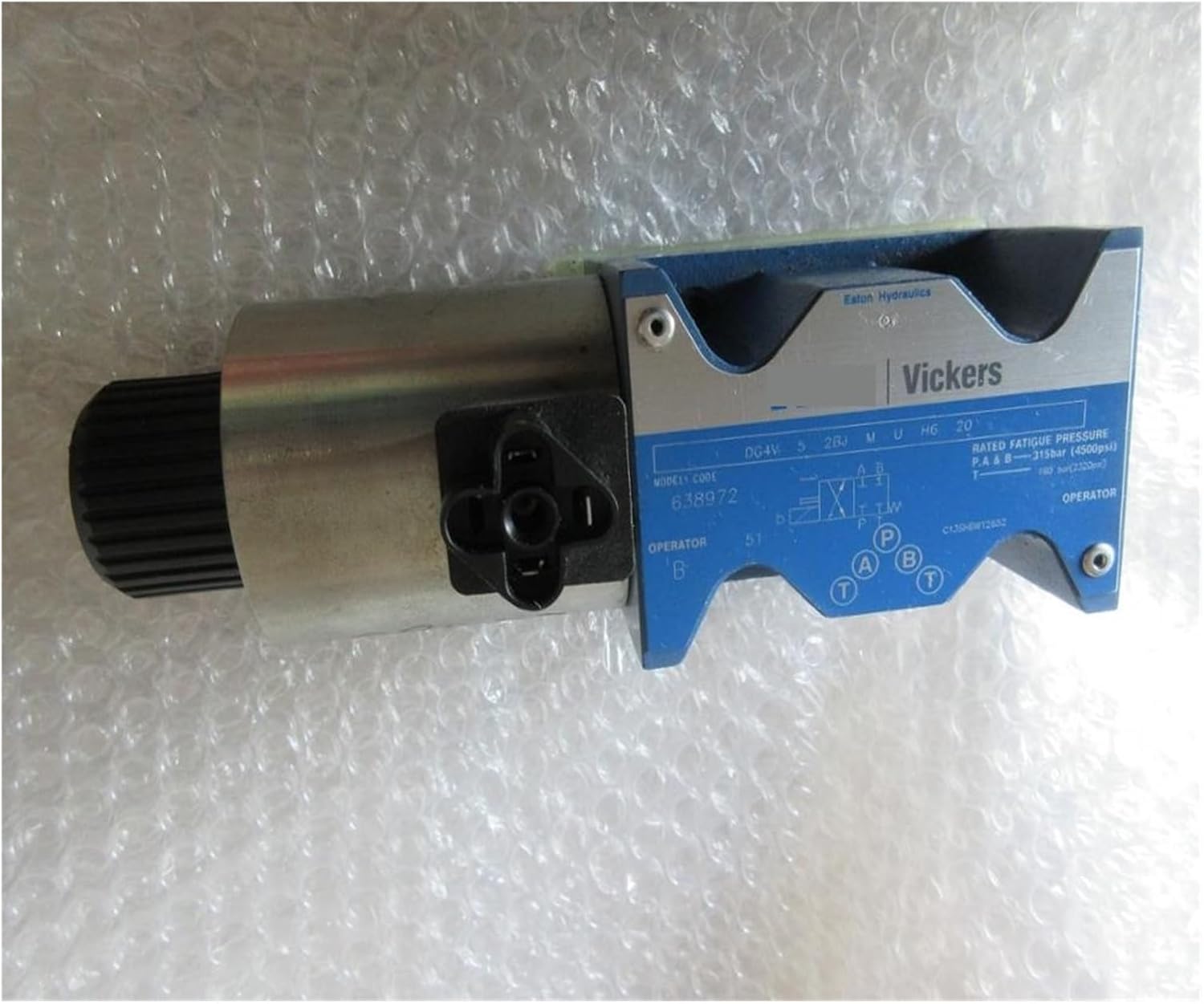 Solenoid Valve DG4V-5-2AJ-M-U-H6-20 DG4V52AJMUH620 Hydraulic Valve