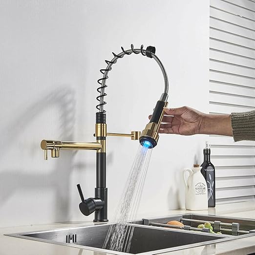 LED Kitchen Sink Faucet Pull Down Sprayer Swivel Spout Mixer Tap Bronze Gold