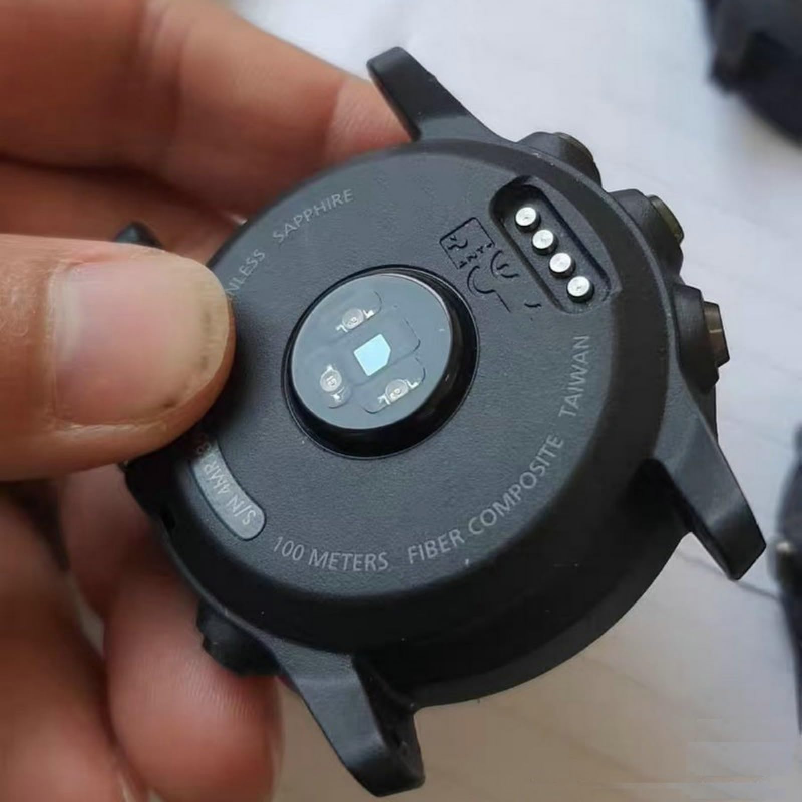 Coque arrière de rechange pour montre intelligente garantissant une précision et une résistance de 10 ATM et boîtier arrière scellé pour montre connectée