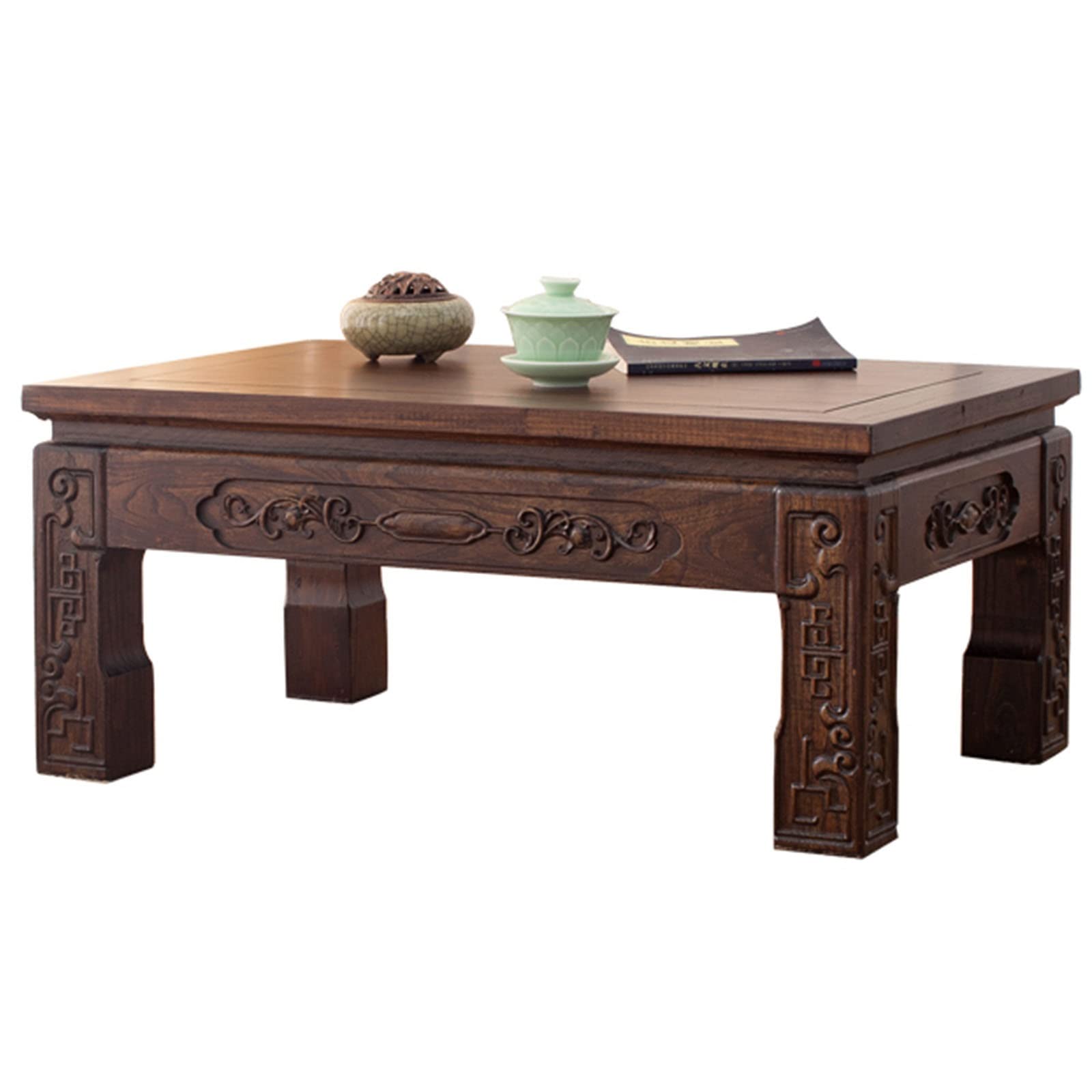 Table basse en bois compacte en orme pour optimiser les petits salons sans perdre de style