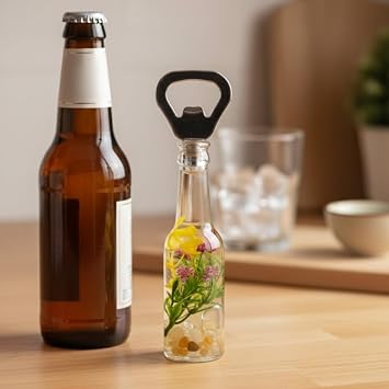 Dekoratif Cam Şişe Şeklinde Manyetik Açacak – Buzdolabı Mıknatıslı, Metal Kapak Açacağı, Şık Mutfak ve Bar Aksesuarı