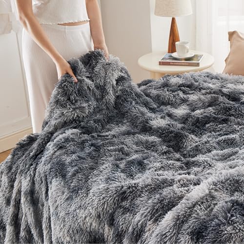 BEDSURE Kuscheldecke - Flauschig Decke, Warm Sherpa Sofadecke, Dicke Felldecke, Couchdecke, Flauschige Kunstfelldecke, Wohndecke für Couch, Grau, 150x200 cm