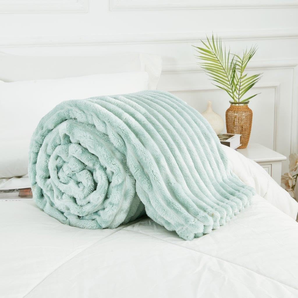R&Z Chunky Thick Super Soft Faux Fur Mink Ribbed Cord Blanket Sofa Bed Lounge Throw Blanket (Duck Egg, Double 150x200cm)