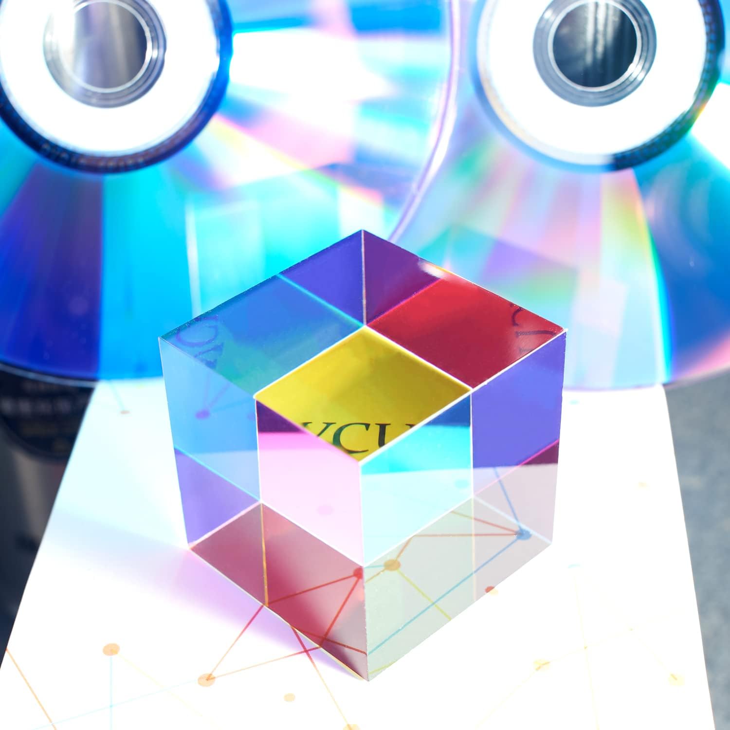 CMY Mixing Colour Cube, 60mm (2.36 inch) Acrylic Color Prism Cube, CMYcube for Home or Office décor, STEM/STEAM Desktop Physics Toys, Science Learning Educational Gift for Kids