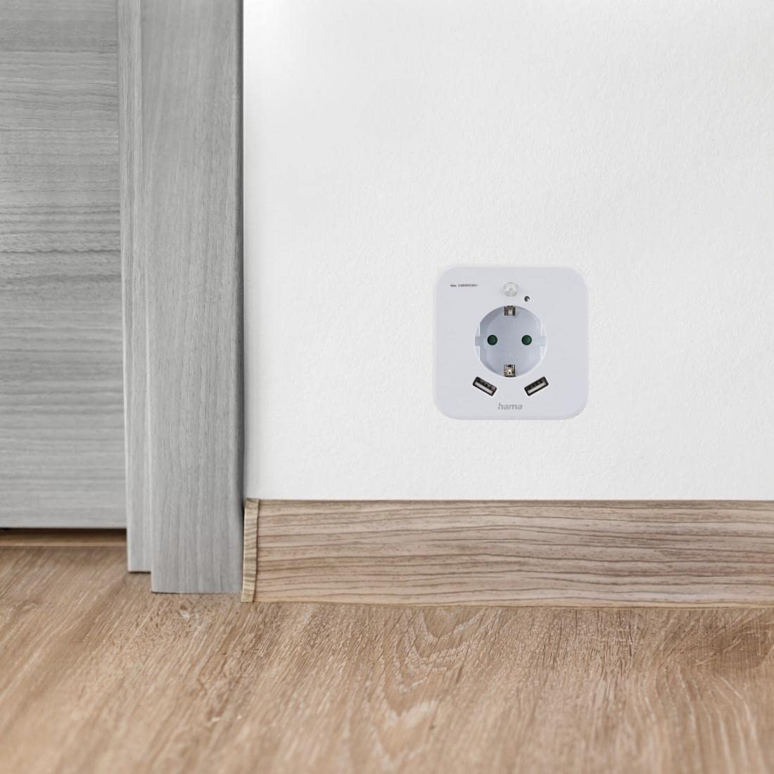 Hama LED Nachtlicht mit Steckdose, 2 USB A Ausgänge, Bewegungssensor, Lichtsensor (Orientierungslicht, Stilllicht, für Babys, Kinder, Erwachsene, Schlummerlicht, Nachtleuchte, Schlaflampe) weiß