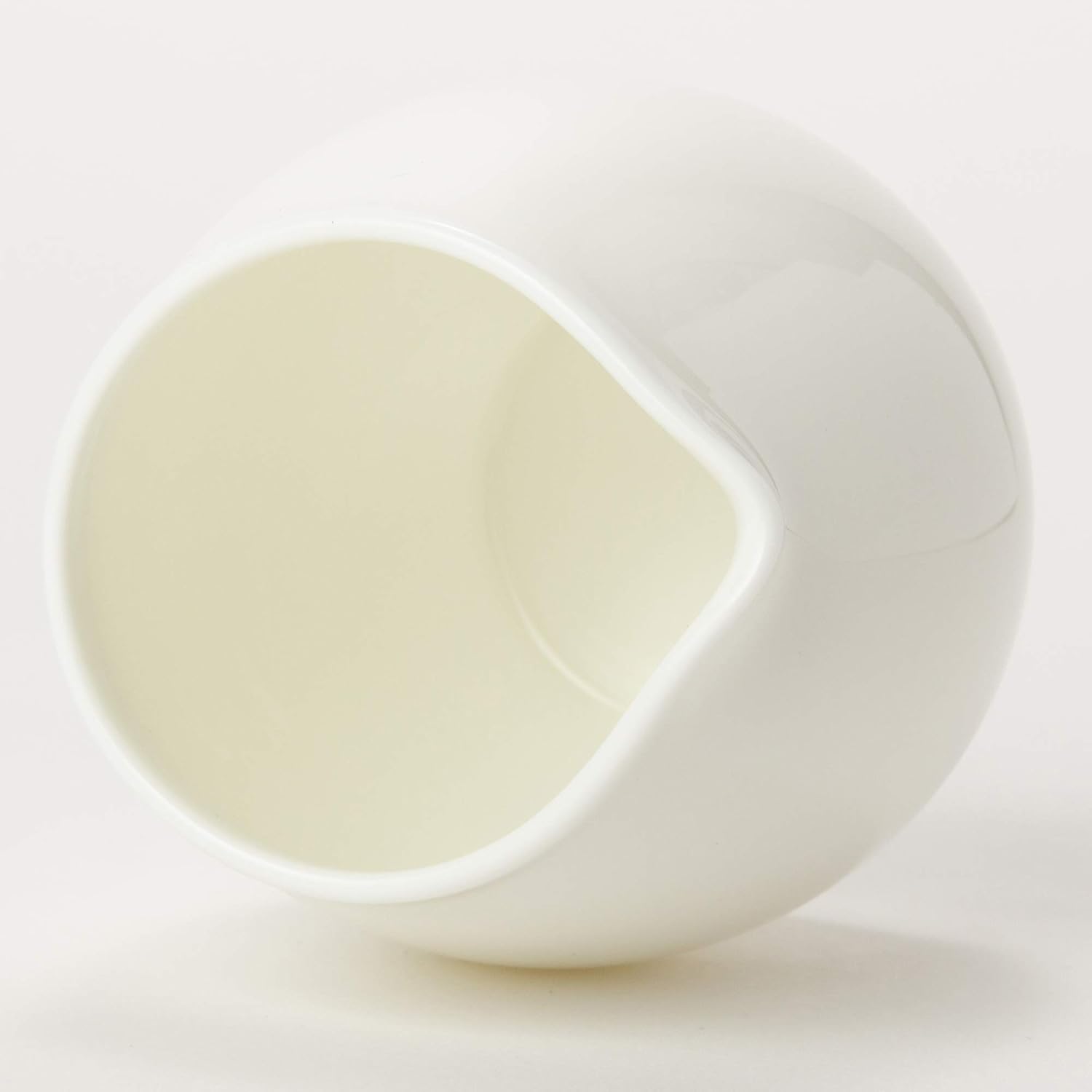 Narumi 9795-4235 Plus Serum Creamer, L, 5.3 fl oz (160 cc), Bone China