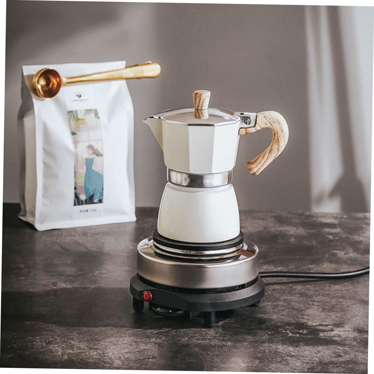 Cafetera Italiana de Aluminio de 300ml Diseño Ergonómico y Materiales Seguros para Uso en Cafeterías y Hogares