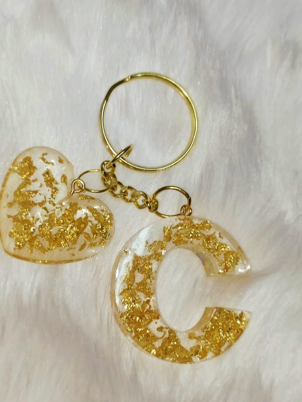 GenericHaute Crafts Blue "C" Resin Alphabet Initial Letter Keychain Key Ring for Women Grils Purse Handbags with Golden Heart ("C")