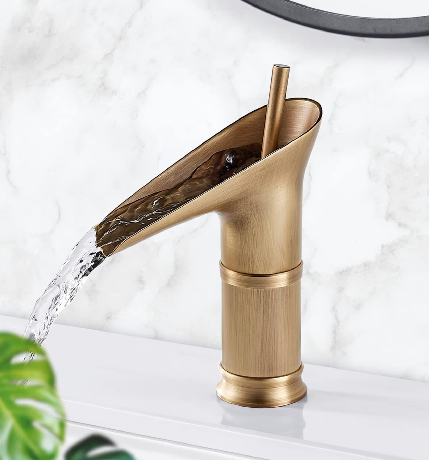 Robinet De Lavabo Design Doré - Einhandmischer, Finition Brossée, Hauteur 45 Cm