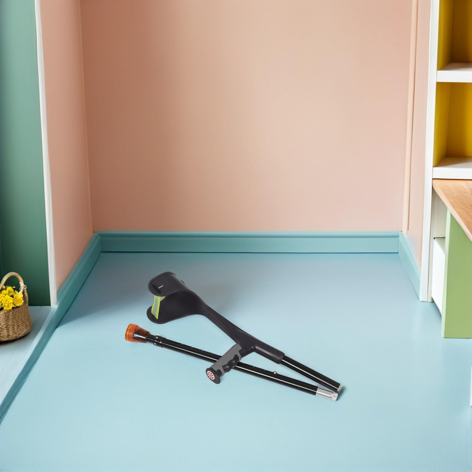 Hemobllo Muletas Axilares Plegables para Actividades Diarias y Rehabilitación Soporte Anatómico Cómodo de Aleación de Aluminio con Altura Ajustable y Mango Ergonómico