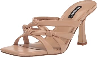 NINE WEST   Yeander