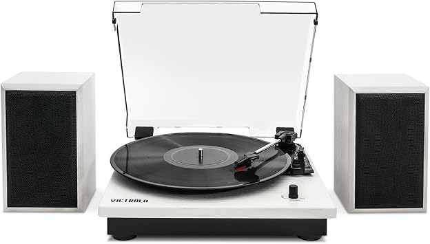 Victrola Montauk الفينيل سجل لاعب، الانتهاء من الخشب الأبيض، 3 سرعات حزام مدفوعة القرص الدوار مع ستيريو بلوتوث المتكلم زوج، RCA الإخراج و 3.5 mm سماعة جاك، غطاء الغبار القابل للإزالة