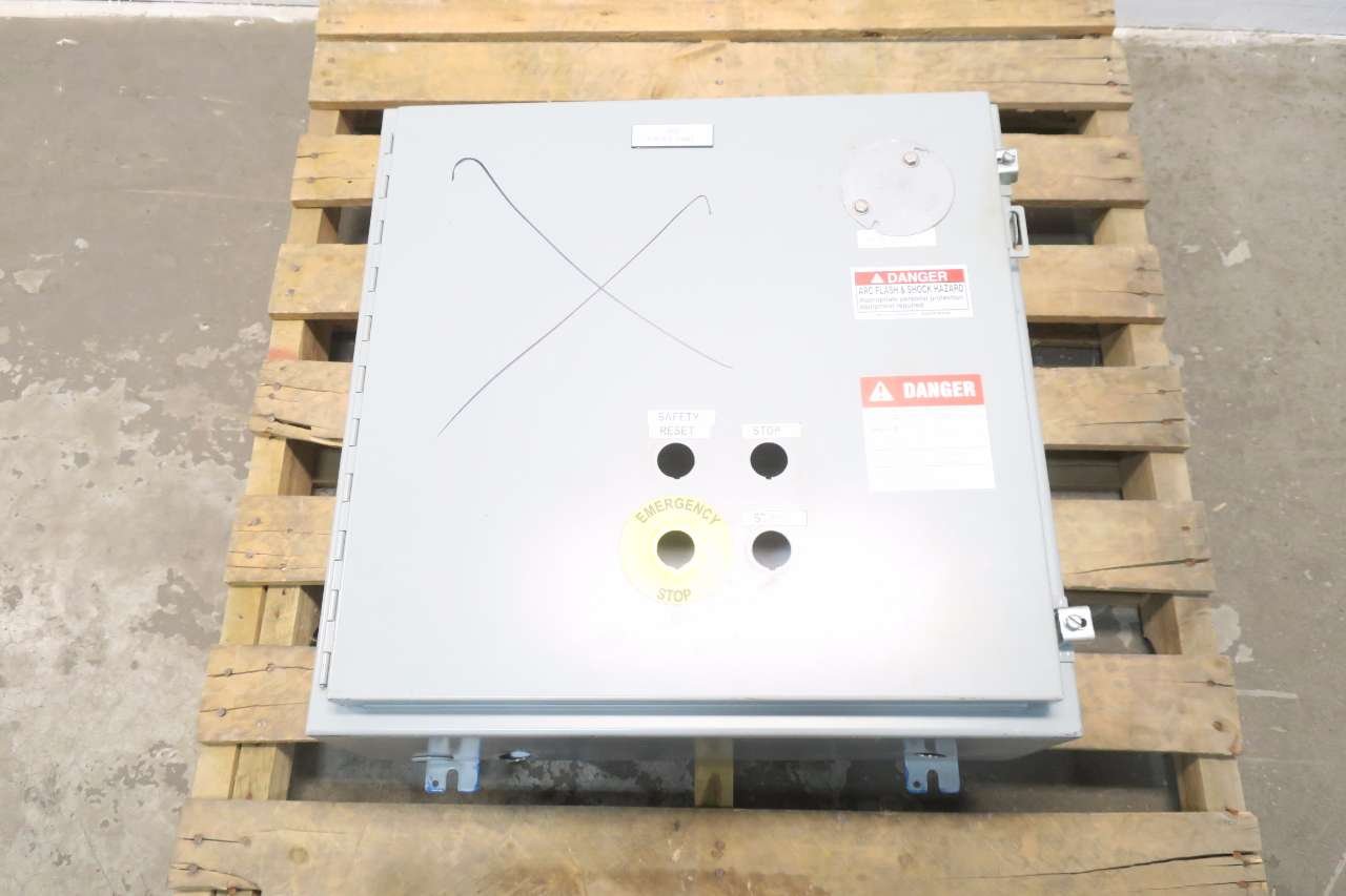 HOFFMAN A242408LP 24X24X8 IN STEEL WALL-MOUNT ELECTRICAL ENCLOSURE D580905