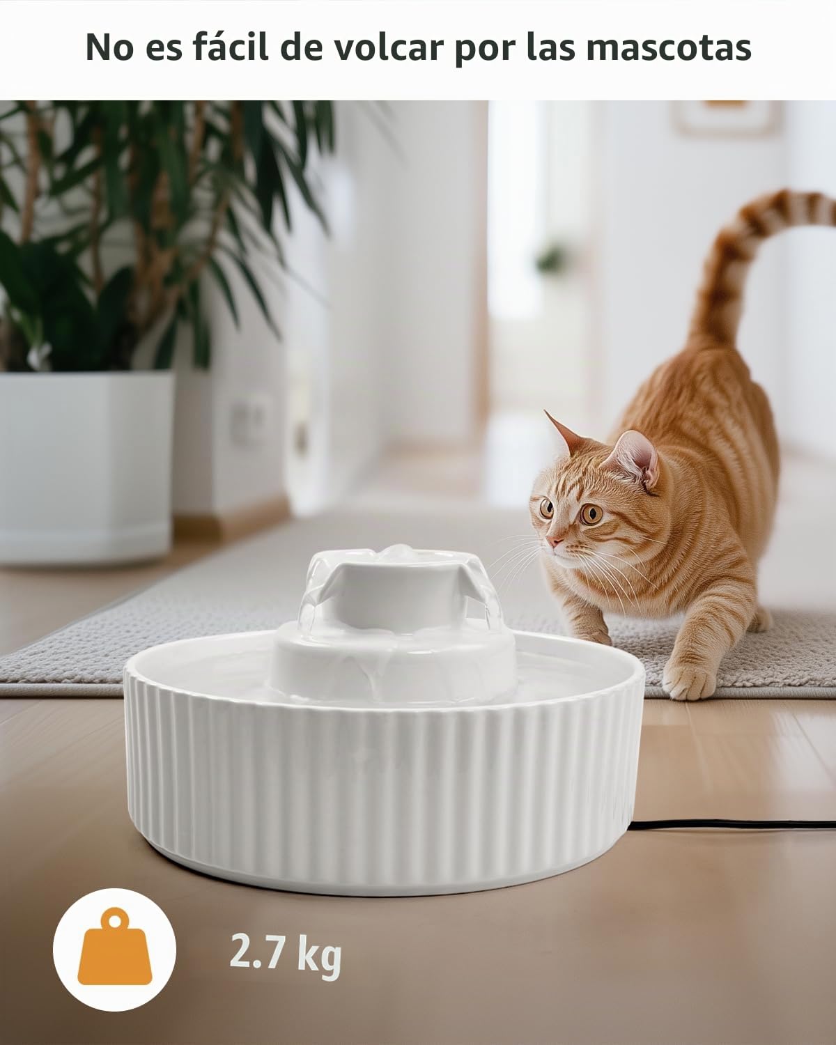 Fuente de agua para gatos de cerámica, fuente de agua de 2,1 L para gatos, dispensador de agua para gatos con 1 filtro y espuma y 1 bomba ultra silenciosa, blanco