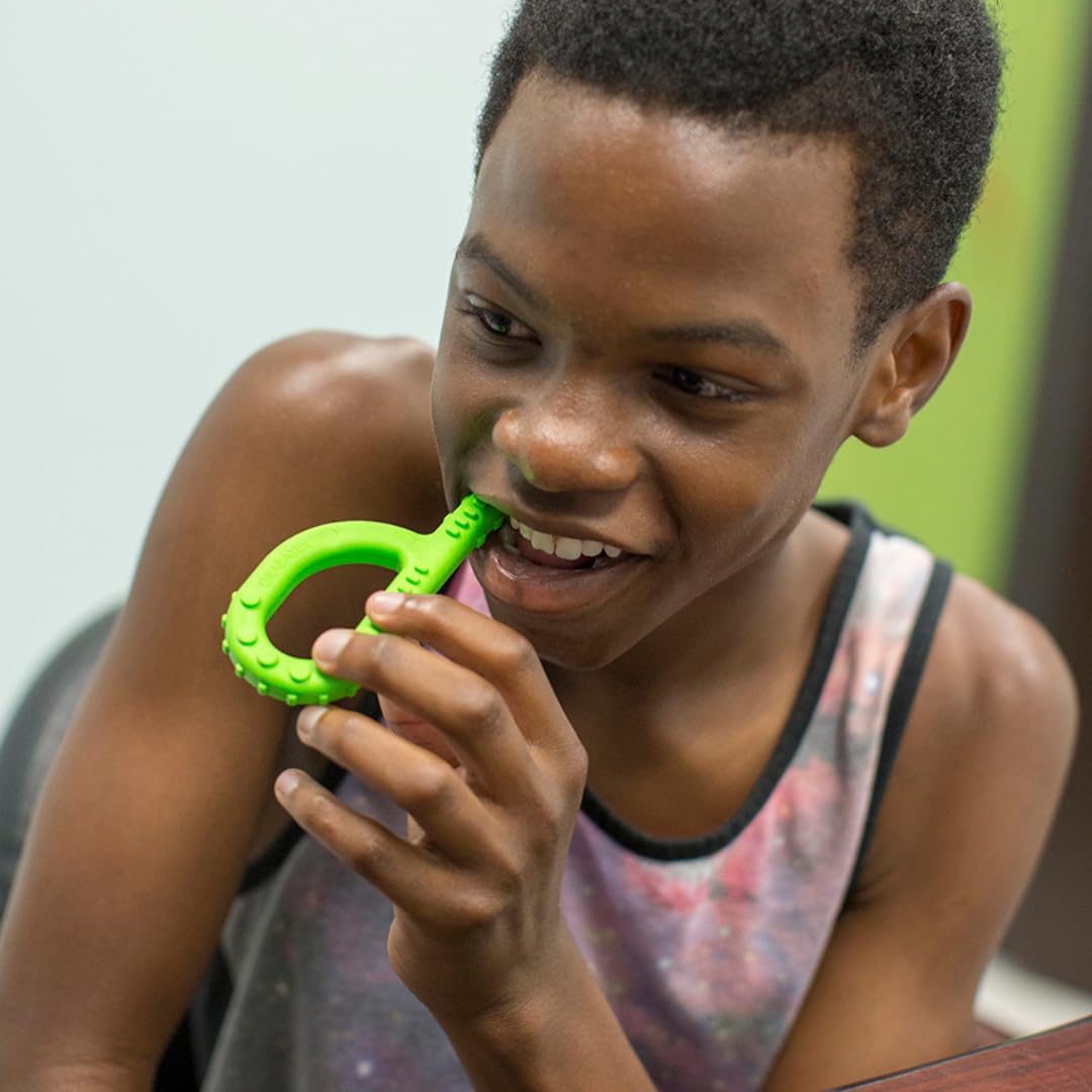 ARK Grabber Standard en lisse ou texturé avec facilité d'utilisation pour les enfants grâce à sa forme en anneau, avec instructions ATC (français non garanti), fonction motrice de la mâchoire