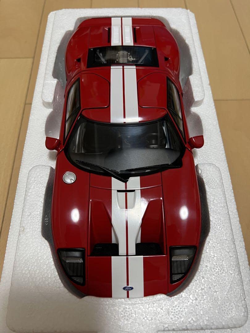 AUTOart ミレニアム 1/18 2005 FORD GT 赤