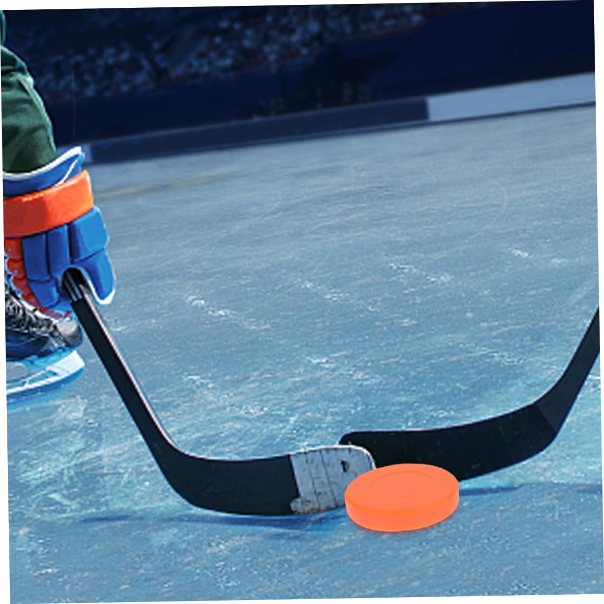 4Pcs Ice Hockey Pucks for Indoor Training Durable Lightweight Smooth Surface for Consistent Shots for Games