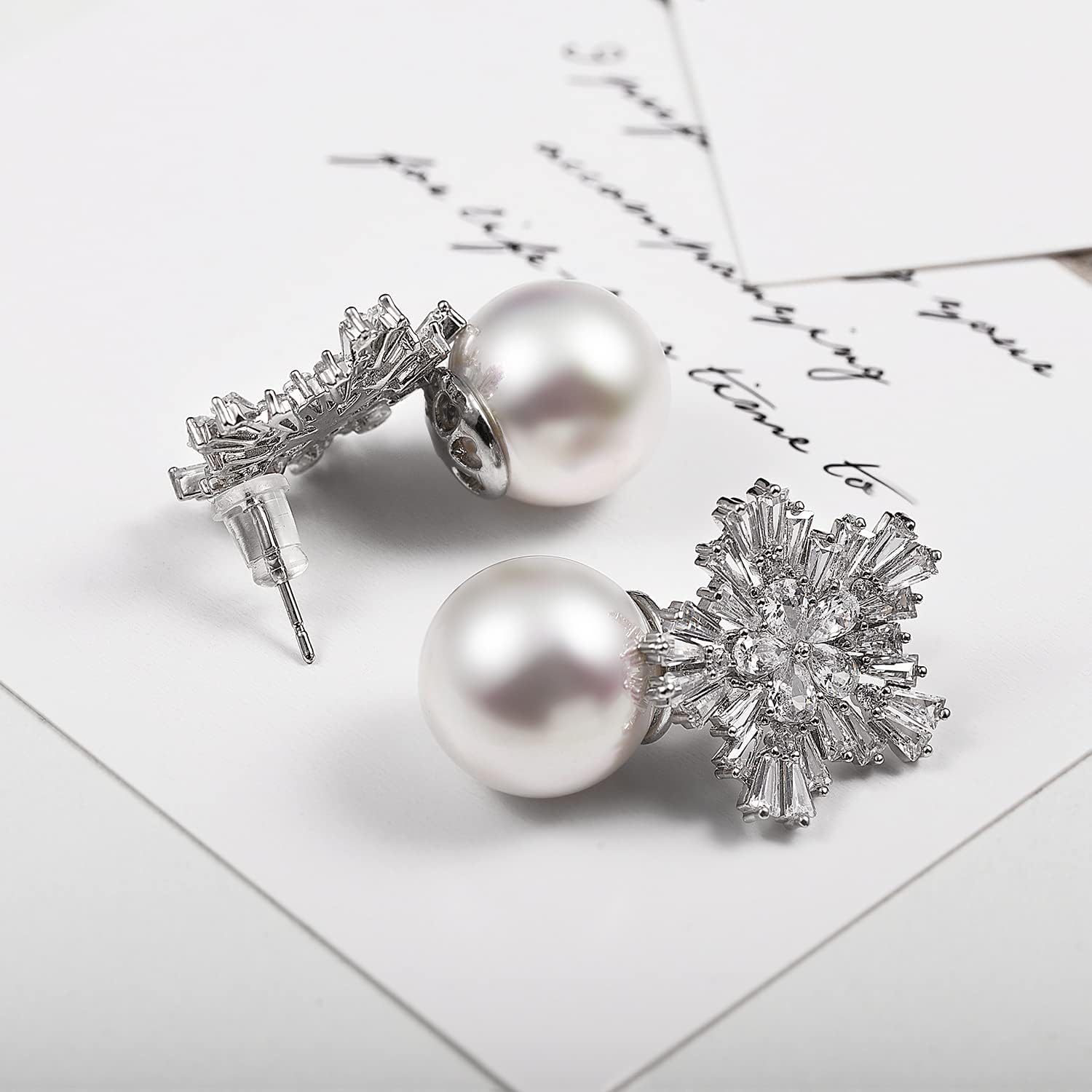 Fashion Chic Simulated Pearl Studs Snowflake Earrings For Women