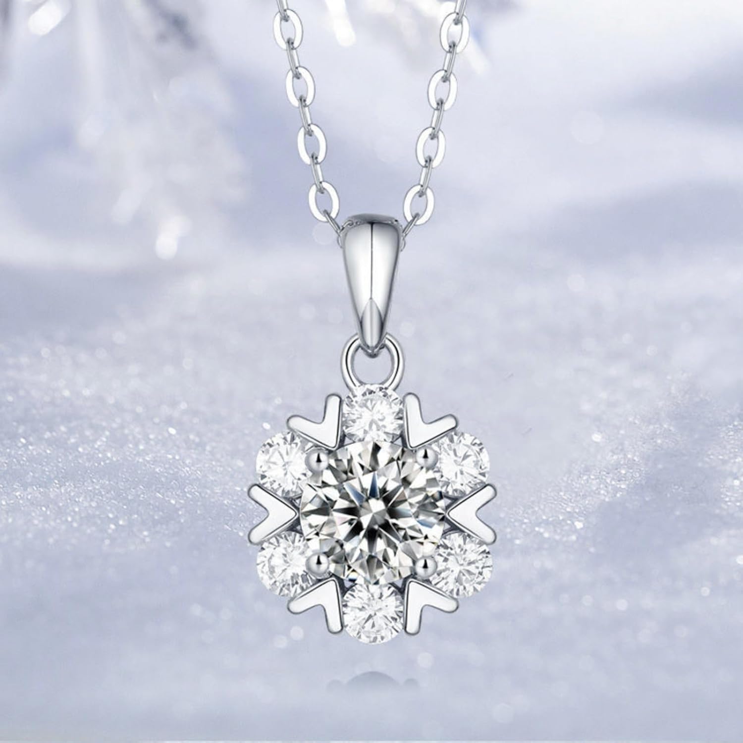 LUSHE Moissanite Necklaces for Women 0.5-2CT Moissanite Pendant 18k Gold Plated Sterling Silver Necklace Round Solitaire Pendant with 925 Sterling Silve Chain Jewelry for Mom Wife Gift