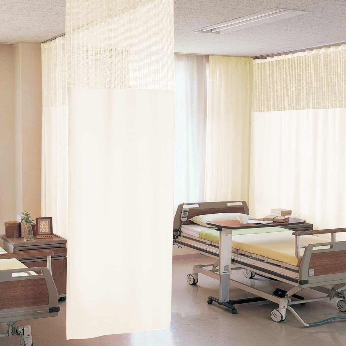 病院、医院、医療施設用カーテン　4枚 友安製作所 医療用カーテン 医療施設 病院 医院 介護施設 サロン