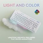 Clavier mécanique de jeu filaire Logitech G713 avec éclairage LIGHTSYNC RGB, interrupteurs cliquables (GX Blue) et repose-poignet, compatible PC et Mac, Brume blanche