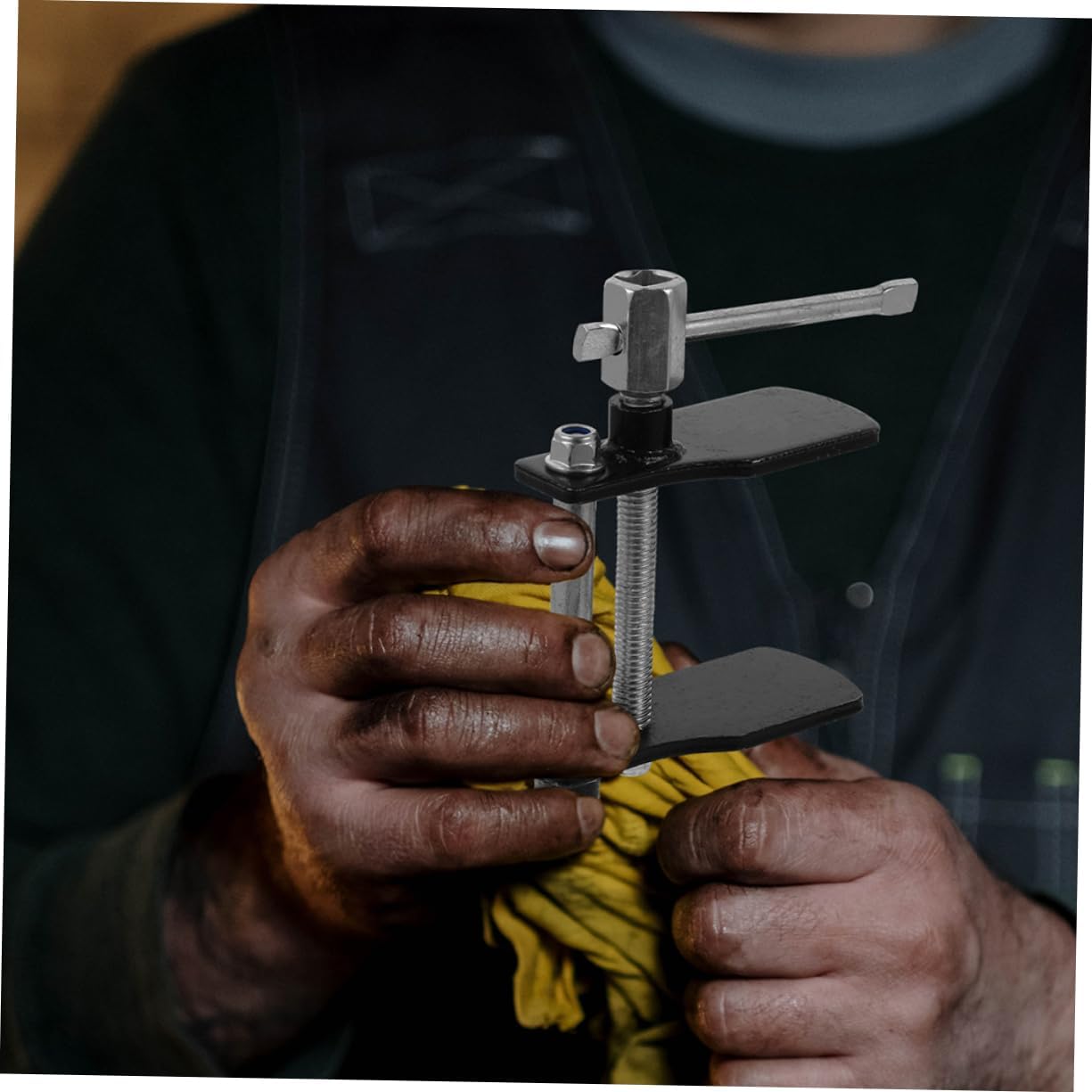 Unomor 2pcs Brake Caliper Compression Tool Disc Brake Pad Spreader Design for Efficient Auto Repair