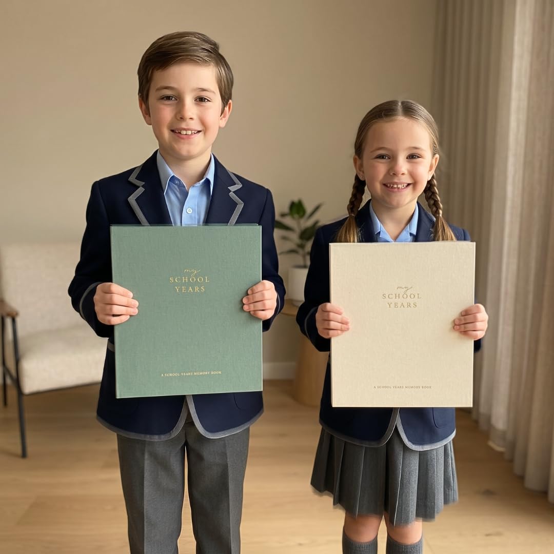 Peachly Erinnerungsbuch für Schuljahre und Schulfotoalbum, Andenken, Smaragd | Schulanfang & letzter Schultag, PreK-12 Organizer und Sammelalbum für Kinder, Schulbilder, Fotos und Erinnerungsstücke