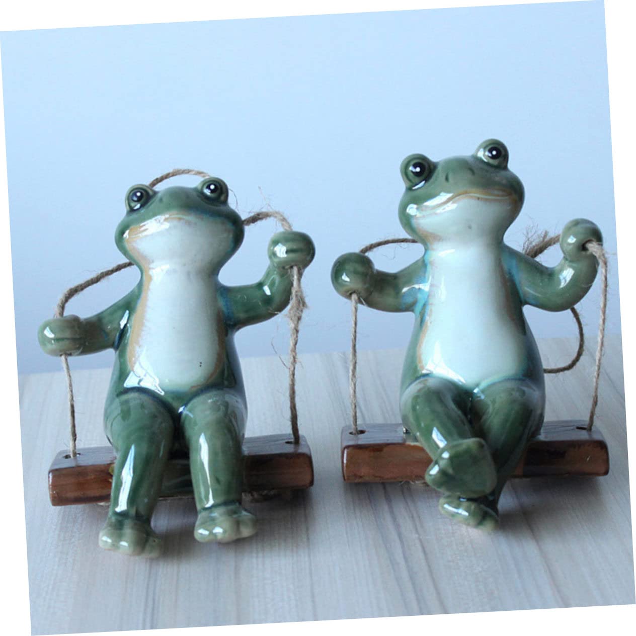 Amazon.co.jp: MERRYHAPY 1ピーシー田園 の蛙置物 揺れるデザインの製