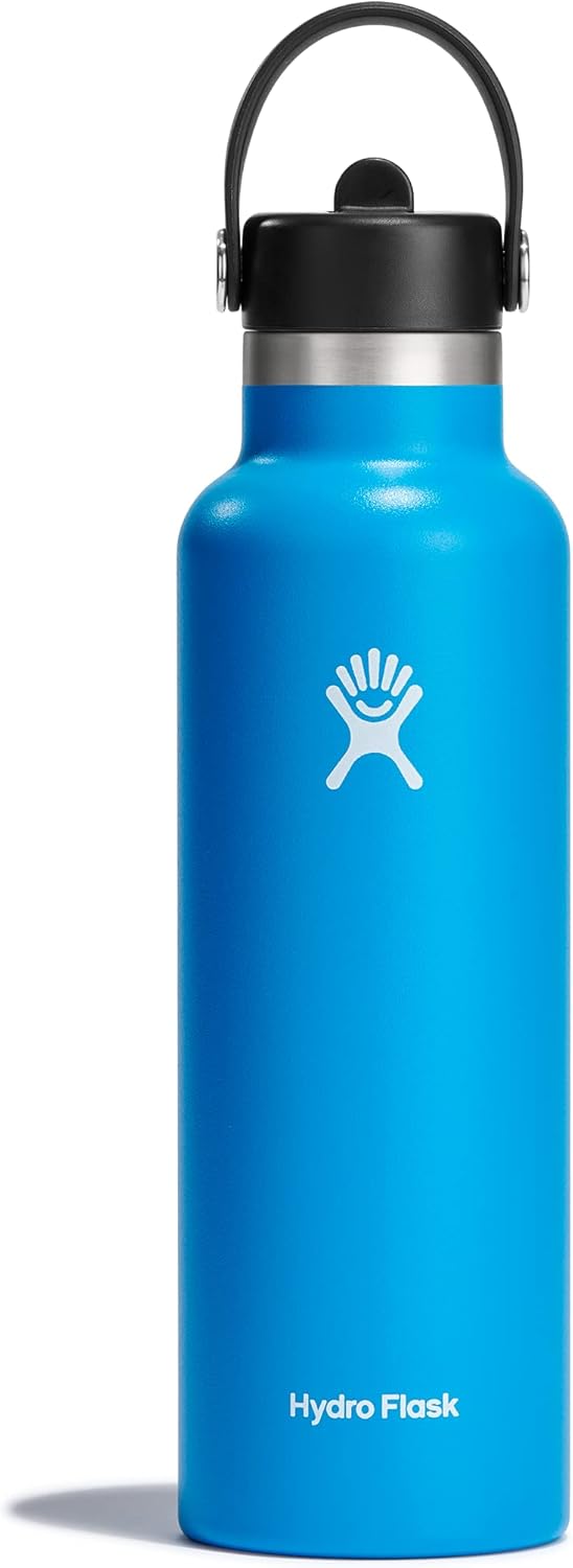 HYDRO FLASK - Water Bottle 621 ml (21 oz) with Flex Straw Cap - Vacuum Insulated Stainless Steel Reusable Water Bottle - Leakproof Lid - Hot and Cold Drinks - Standard Mouth - BPA-Free - Black