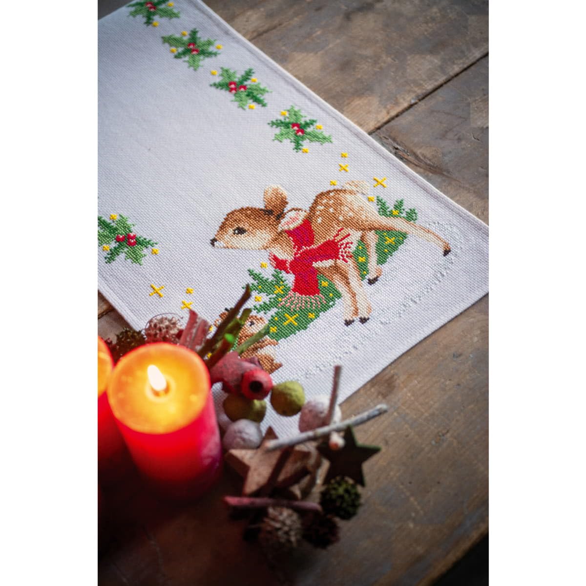 Vervaco Stickpackung Tischläufer Zählmusterpackung Kreuzstich Hirsche mit Kaninchen Stickläufer zum Selbersticken Stickset Weihnachten Kreativ Set für Erwachsene 32 x 84 cm Kreatives Geschenk