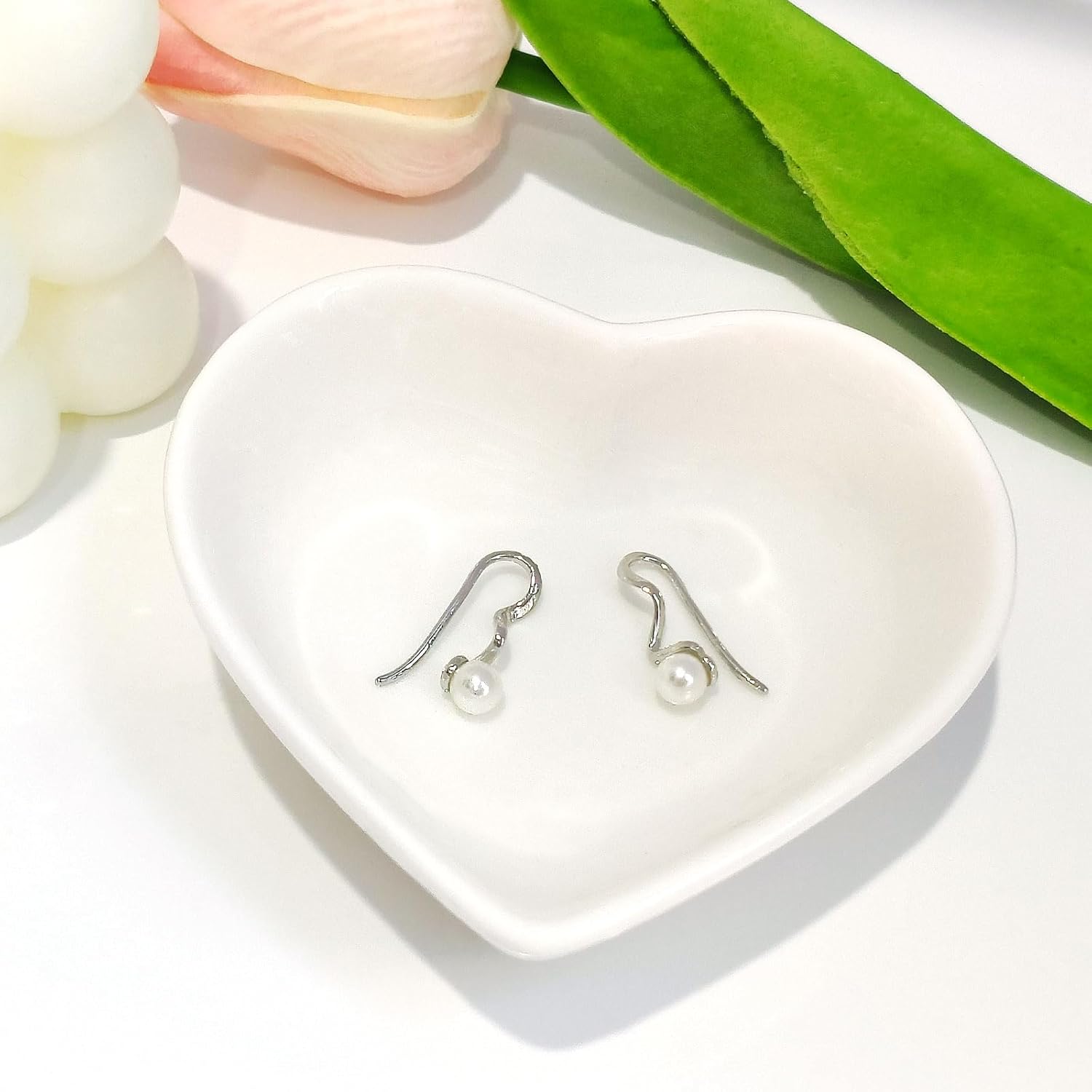 Spiral Threader Earrings for Teen Girls Women, WGXIA Pearl Threader Earrings Sterling Silver Pull Through Drop Dangle Earrings for Girls Trendy - Image 3