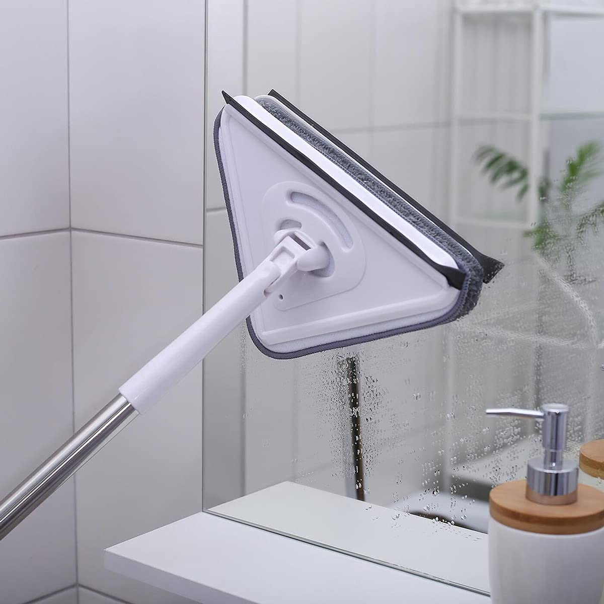 Rotatable Triangle Mop Rotatable Cleaning Brush 1